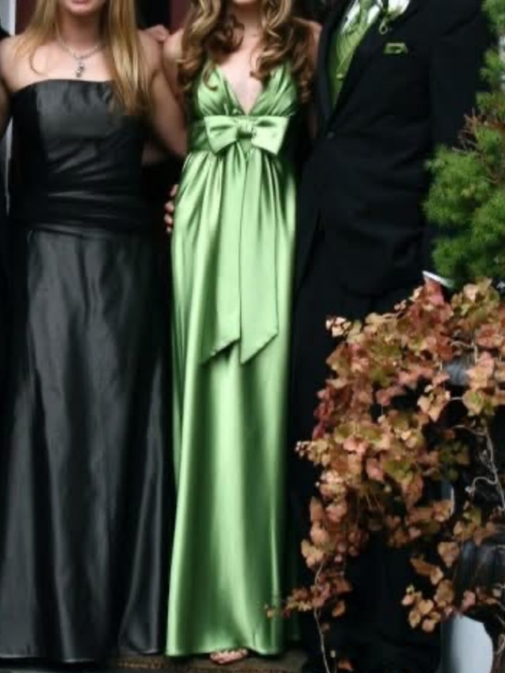 Jessica McClintock Green Bow-Front Formal Dress